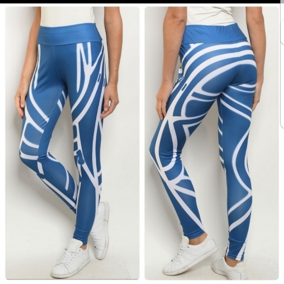 Blue & White Leggings - Picture 4 of 6